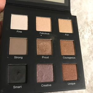 Real her eyeshadow palette